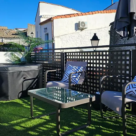 El Edén Casas Rurales con Piscina y Jacuzzi-3
